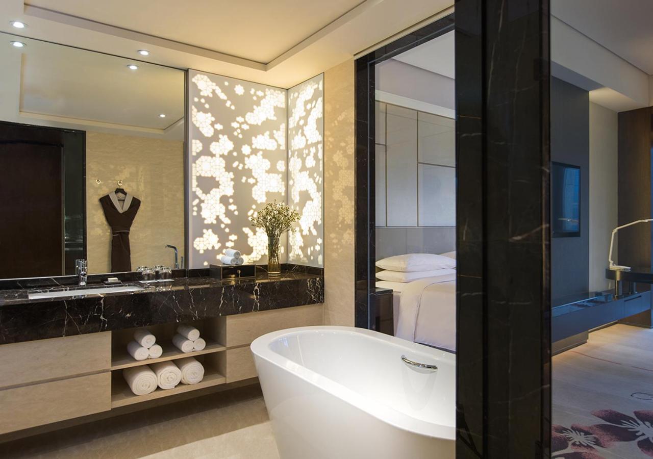 Renaissance Nanjing Olympic Centre Hotel Buitenkant foto